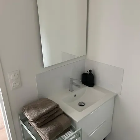 304 - Hyper Centre - Integralement Renove - Toutes Commodites A Pied * 圣纳泽尔