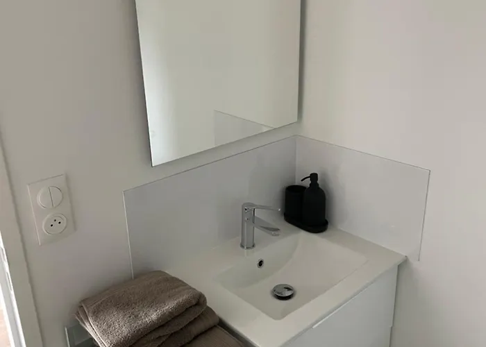 304 - Hyper Centre - Integralement Renove - Toutes Commodites A Pied * 생나제르